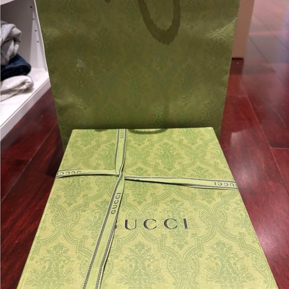 Gucci bag - Picture 1 of 5